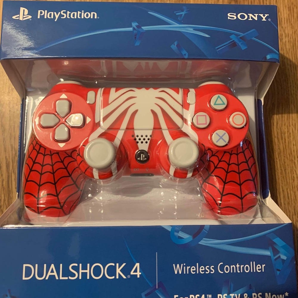 Spider Man PS4 Controller